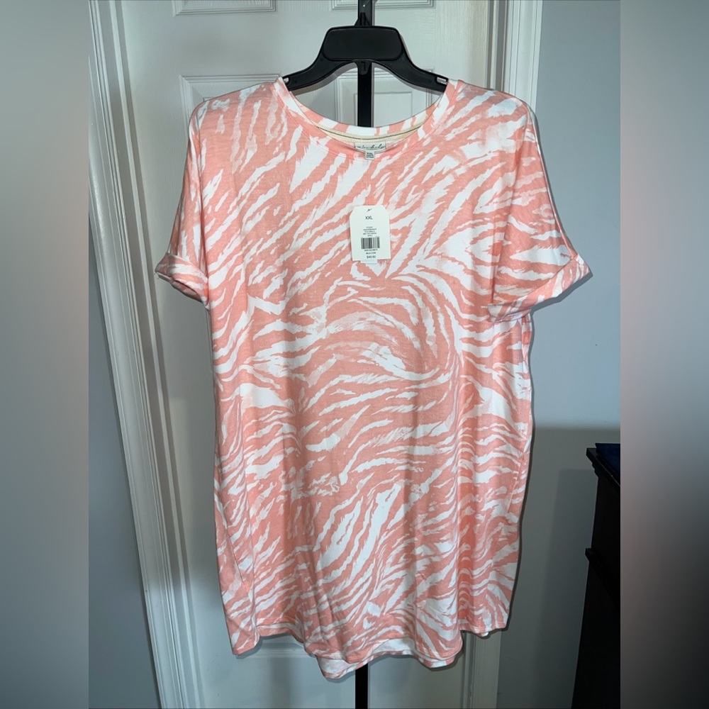 Woman’s Wonderly Studio Dress XXL Tshirt Dress  Peach Zebra Colors